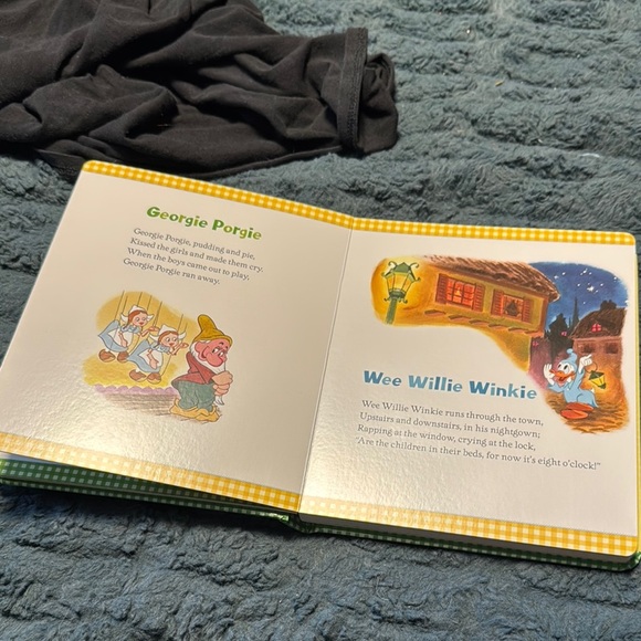 Disney Nursery Rhymes Read-Along Storybook and CD - Picture 6 of 16